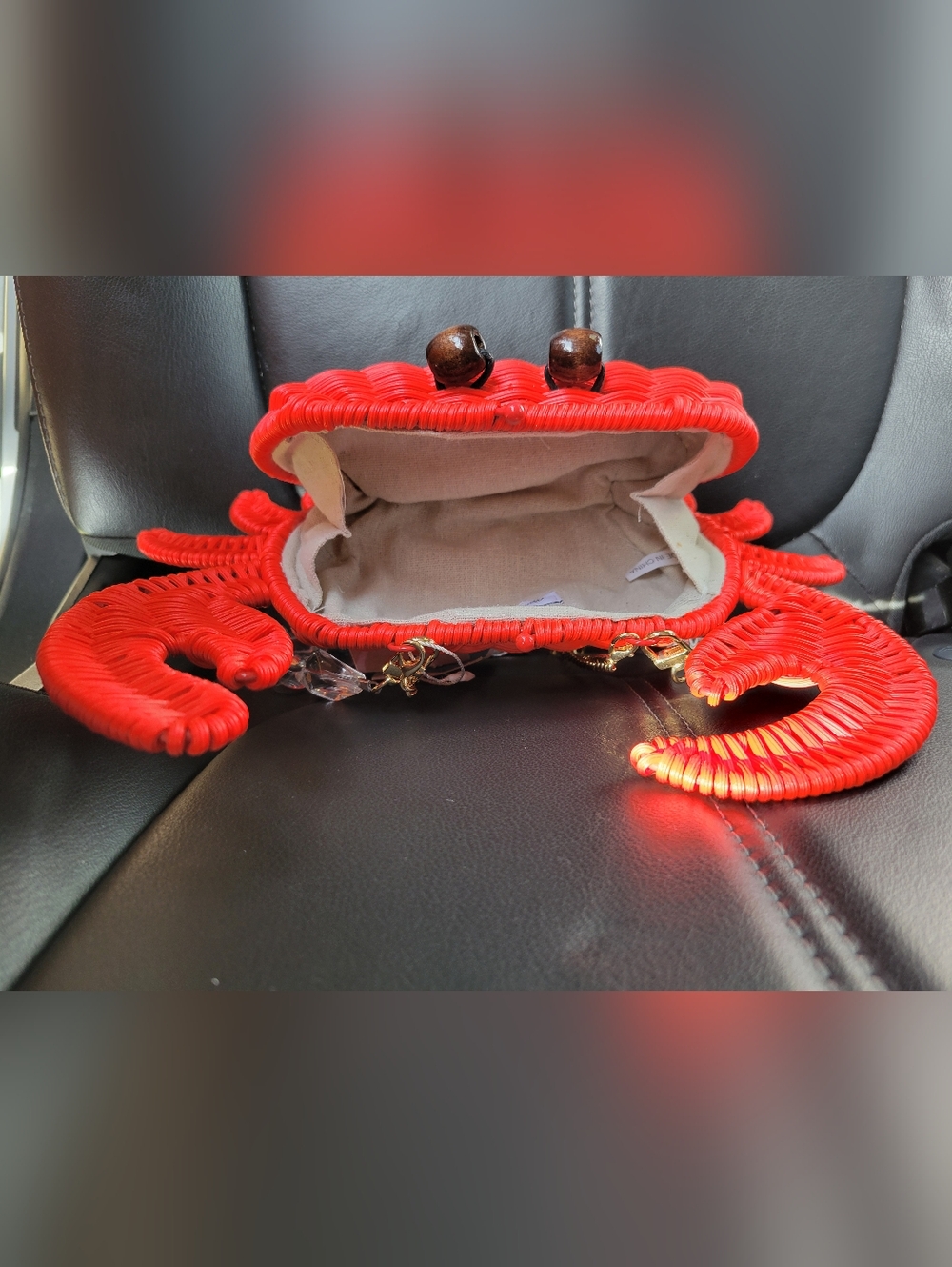 NWT Tommy Bahama Red Crab Purse W/Gold Chain Clear Bead Strap Heart = Sale Price - Picture 2 of 3